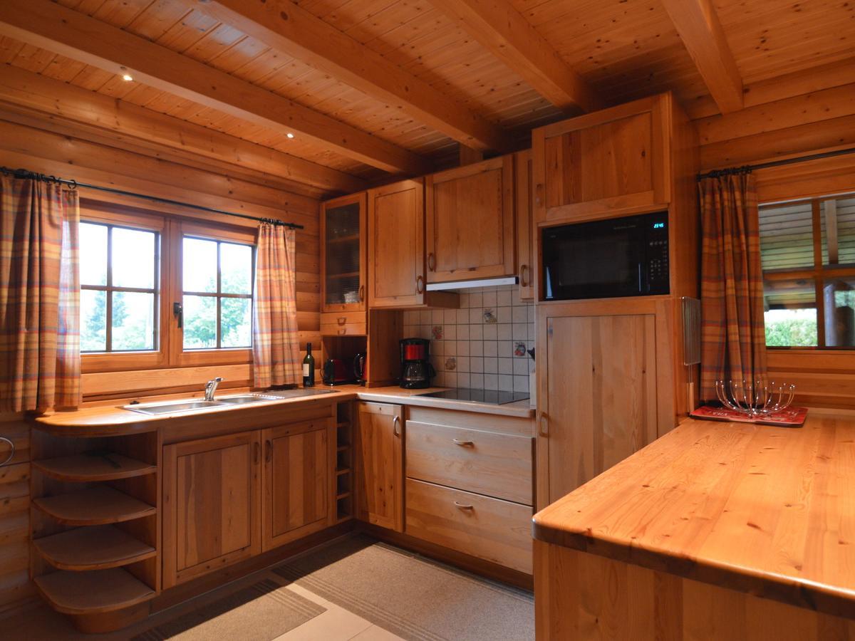 Charming Chalet With Private Garden In Stavelot Hockai Exterior photo