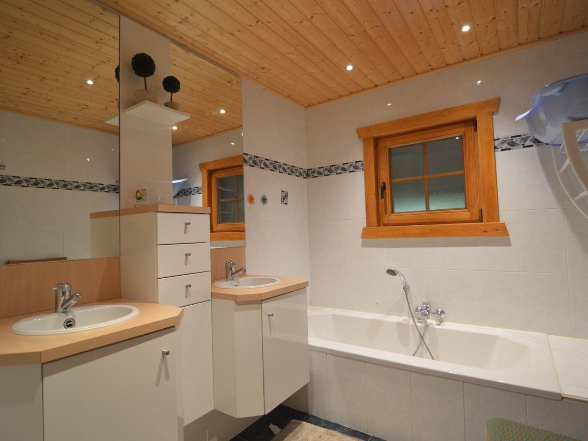 Charming Chalet With Private Garden In Stavelot Hockai Exterior photo