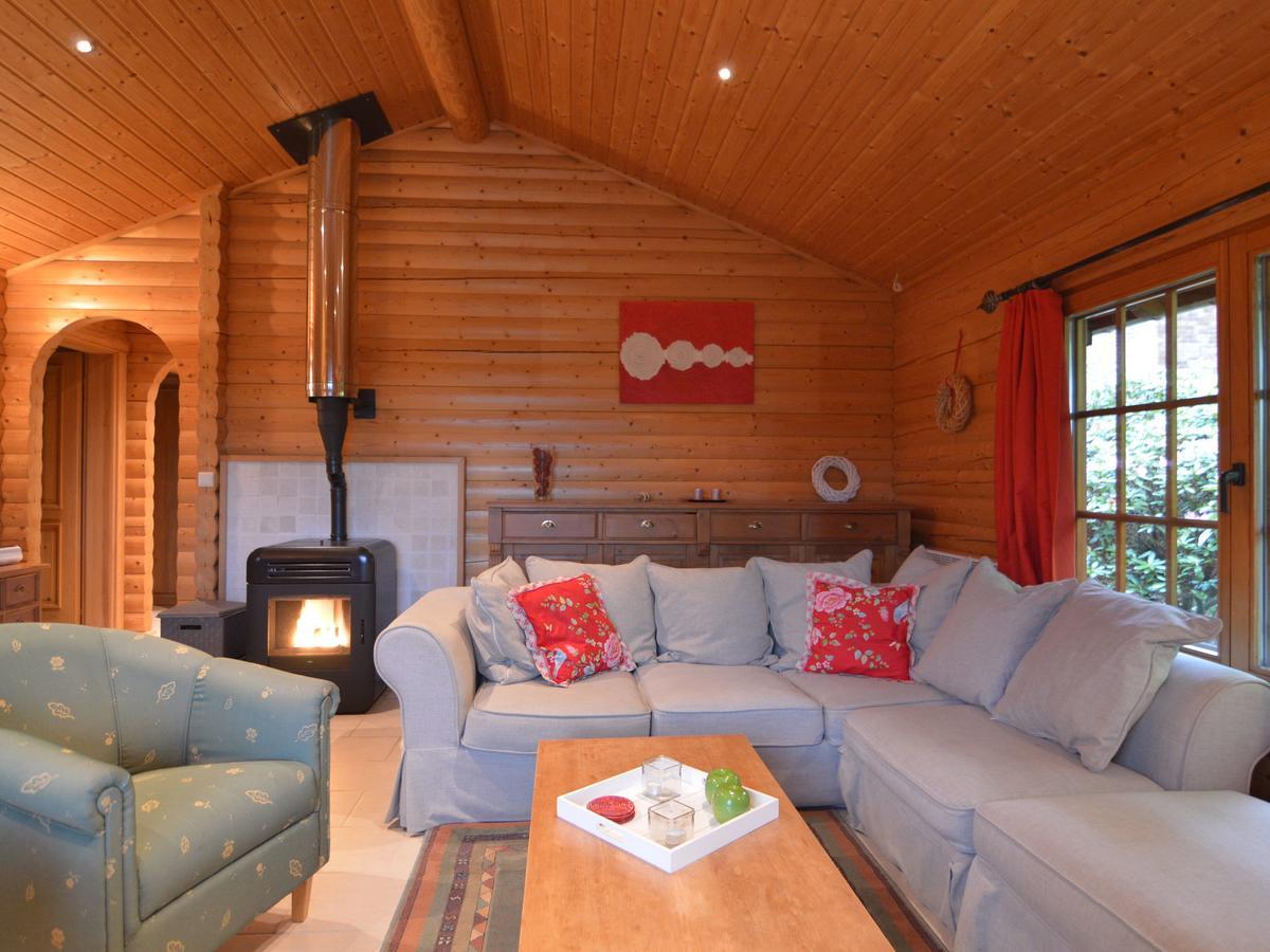 Charming Chalet With Private Garden In Stavelot Hockai Exterior photo